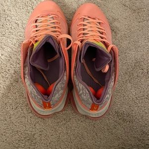LeBron Size 13 Basketball Shoes